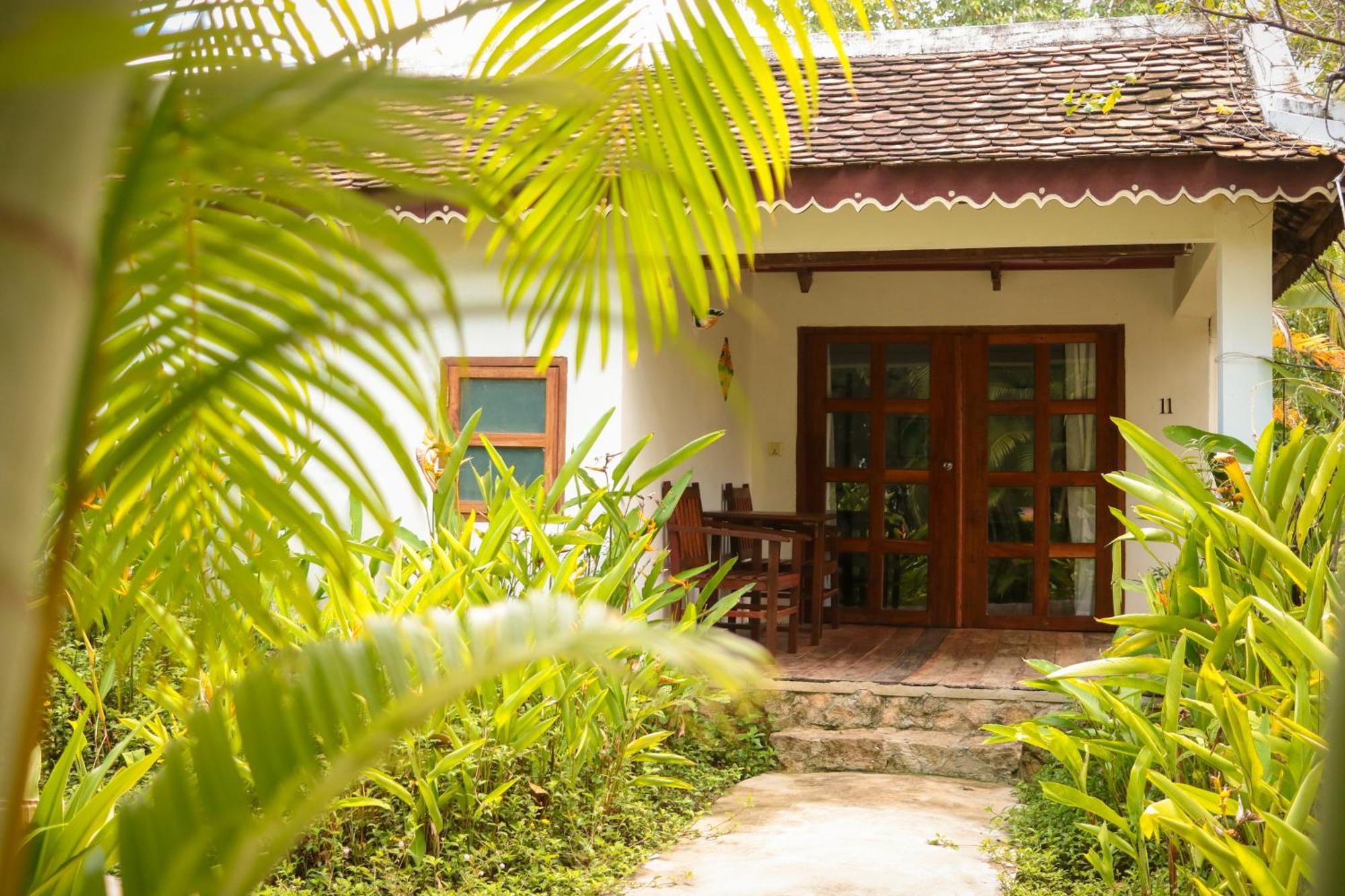 Sambor Village Hotel Kâmpóng Thum Exteriör bild